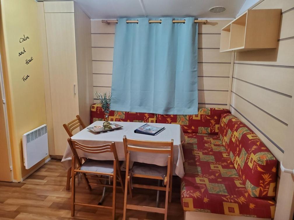 Charmant Mobil Home 6 Personnes Avec Clim Reversible Boofzheim Dış mekan fotoğraf